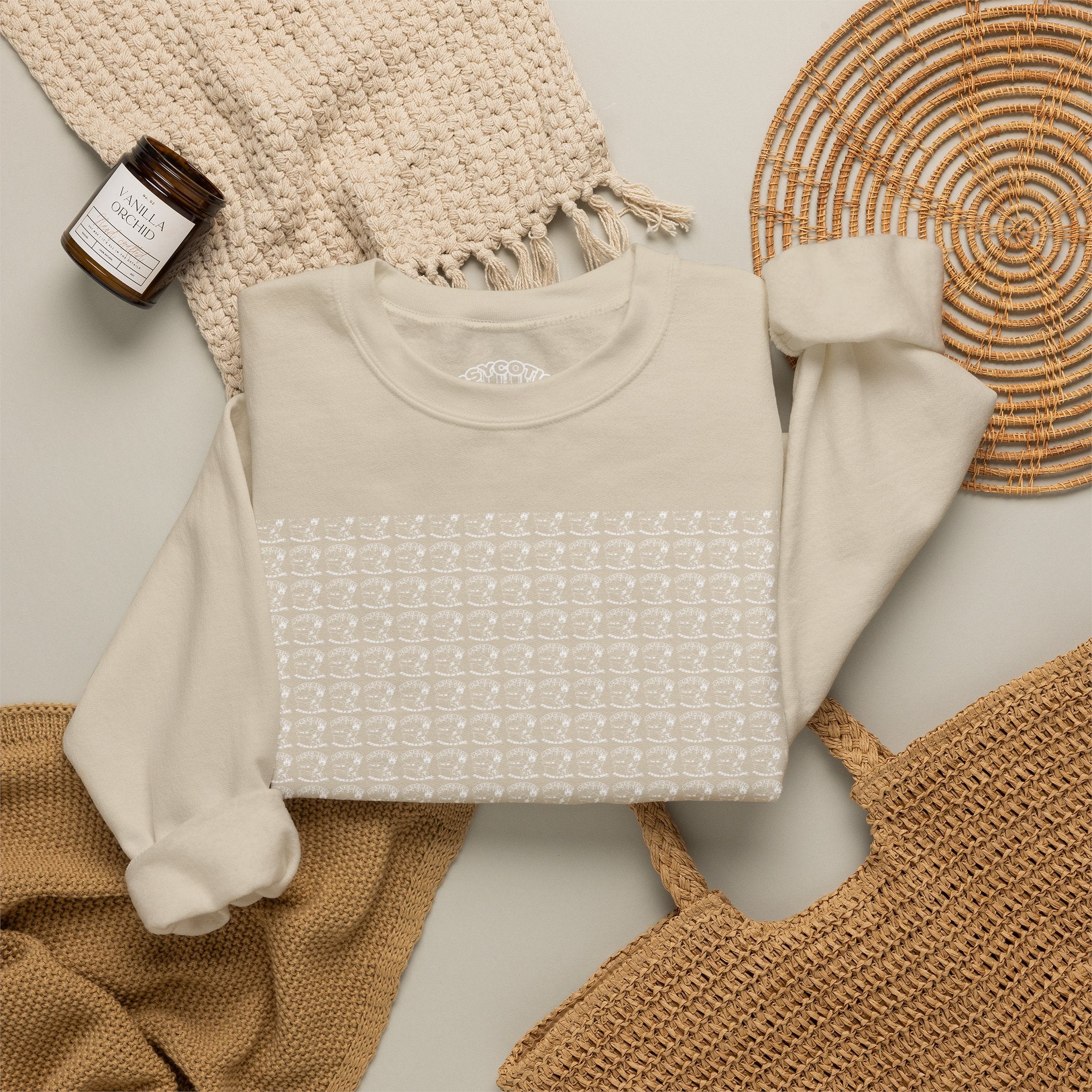 Classic White Crewneck Sweatshirt — Minimal Everyday Pullover