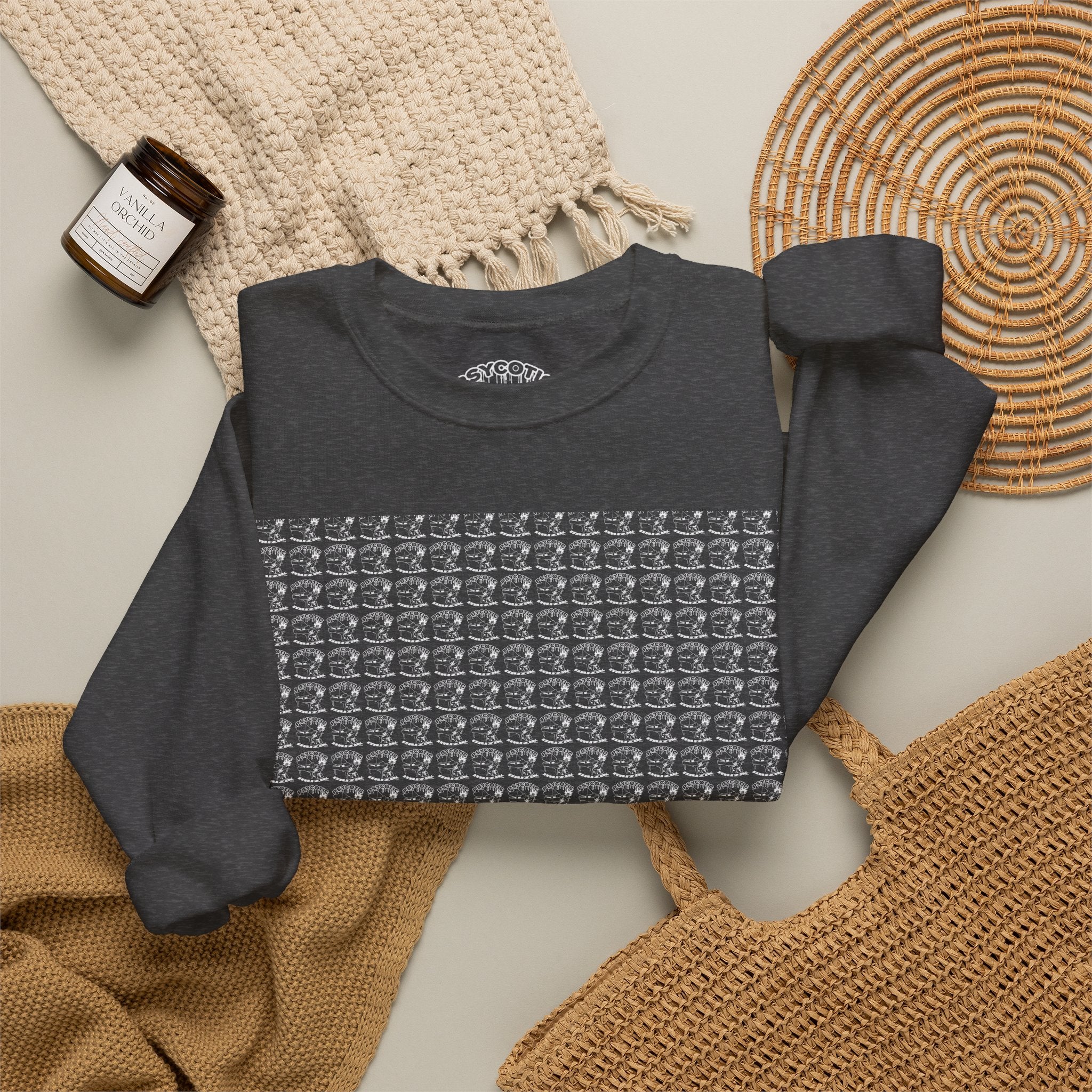 Classic White Crewneck Sweatshirt — Minimal Everyday Pullover